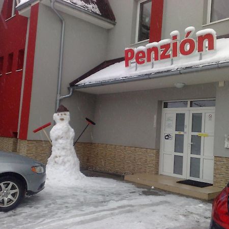 Guest House Penzion Fortuna Tvrdosin Exterior photo