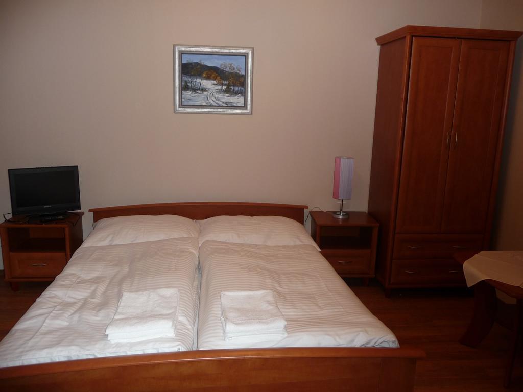 Guest House Penzion Fortuna Tvrdosin Exterior photo